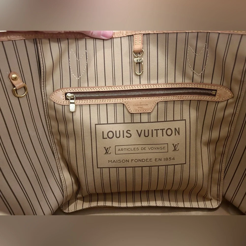 Well-cared-for Louis Vuitton Neverfull GM - Picture 12 of 15